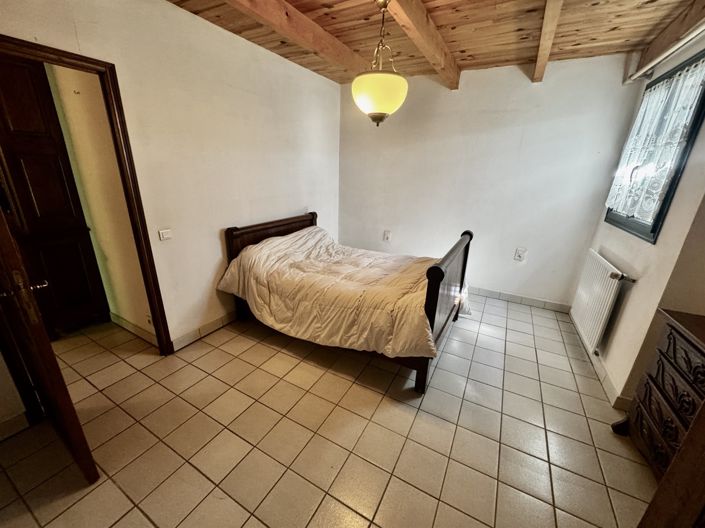 Image No.18-9 Bed House for sale