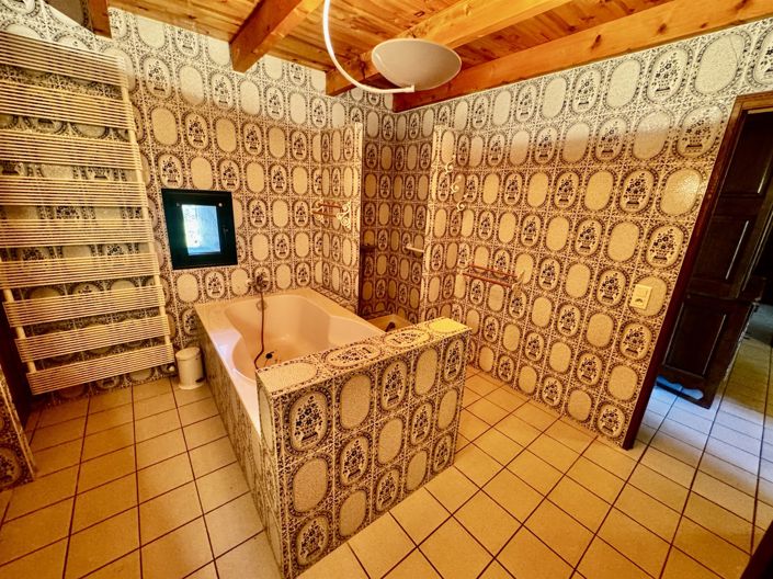 Image No.22-9 Bed House for sale