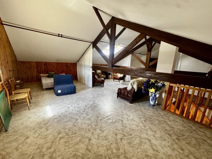 Image No.23-9 Bed House for sale