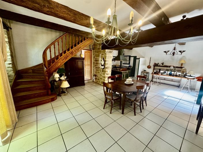 Image No.9-9 Bed House for sale