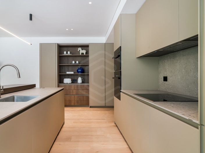 Image No.29-3 Bed Apartment for sale
