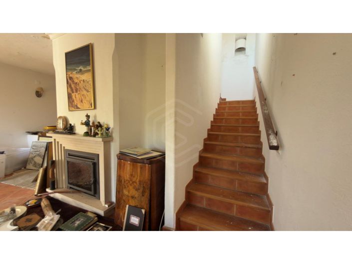 Image No.18-2 Bed House for sale