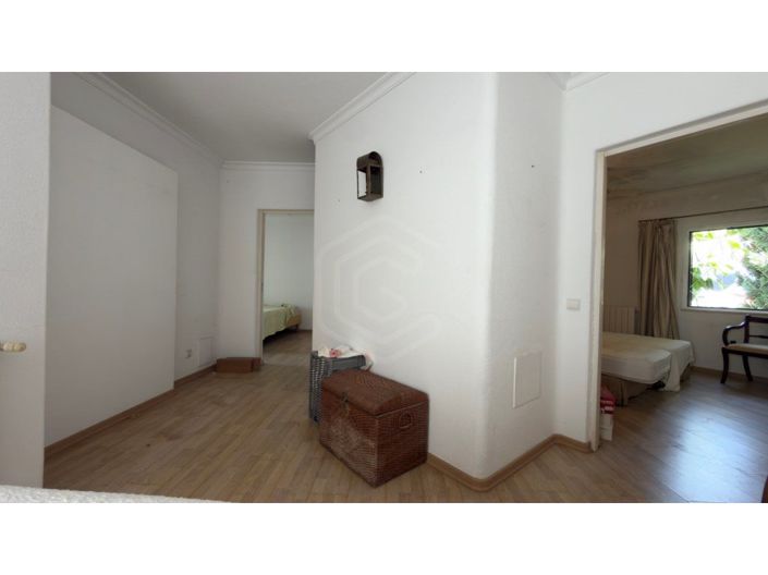 Image No.20-2 Bed House for sale