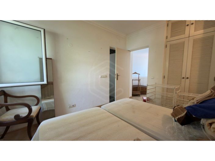 Image No.24-2 Bed House for sale