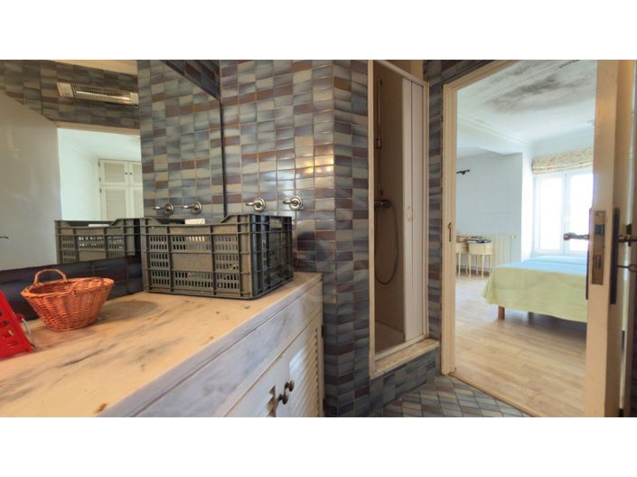 Image No.35-2 Bed House for sale