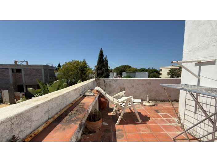 Image No.42-2 Bed House for sale