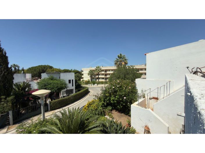 Image No.45-2 Bed House for sale