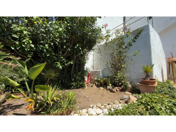 Image No.50-2 Bed House for sale
