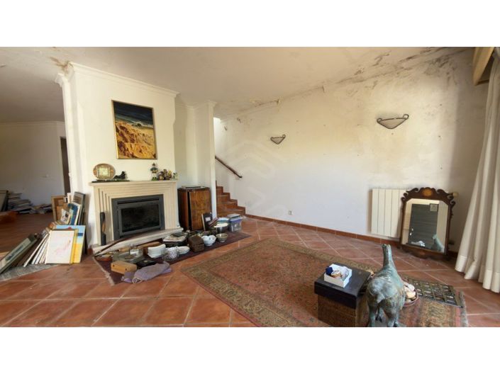 Image No.6-2 Bed House for sale