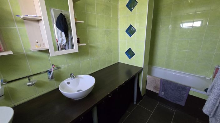 Image No.5-4 Bed House for sale