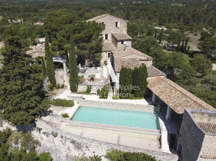 Image No.2-8 Bed House for sale