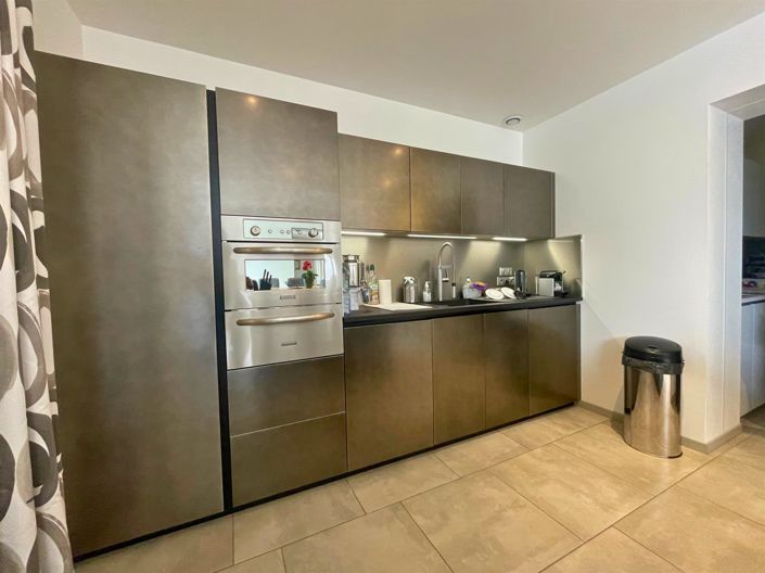 Image No.16-4 Bed House for sale