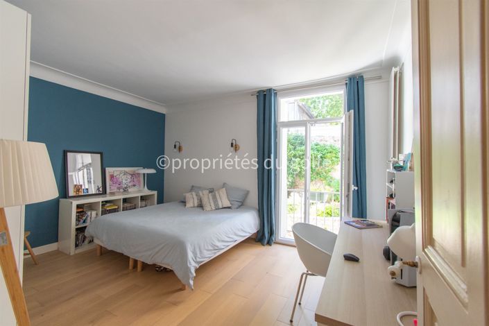 Image No.17-4 Bed House for sale