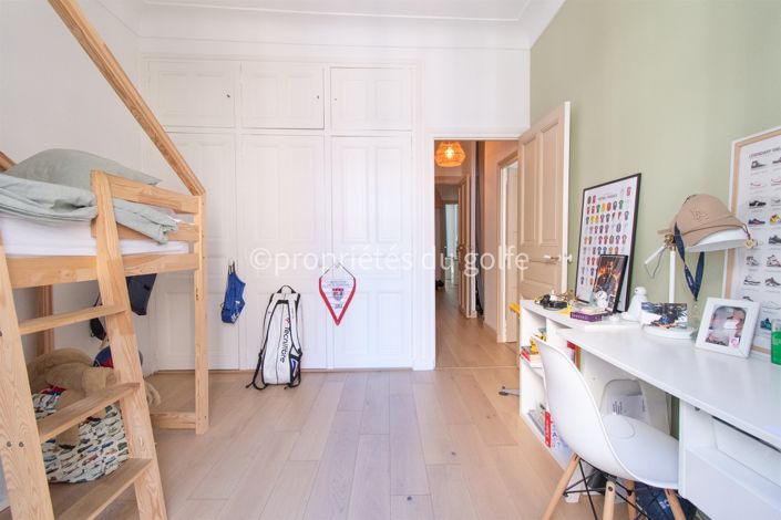 Image No.22-4 Bed House for sale