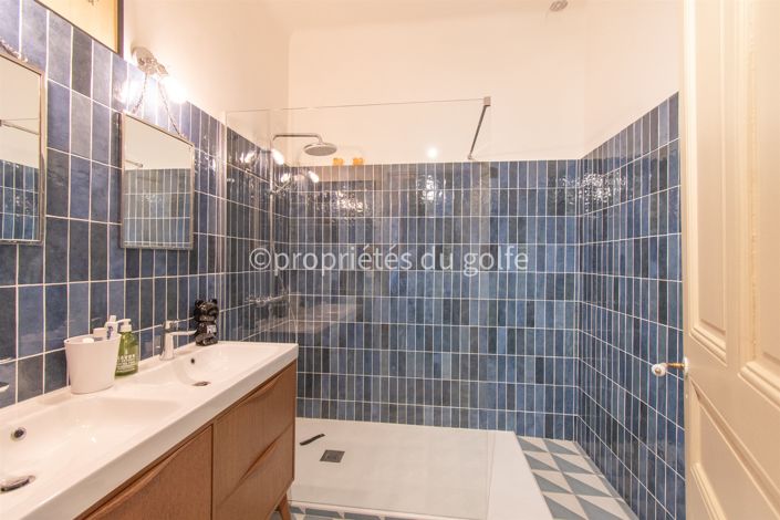 Image No.23-4 Bed House for sale