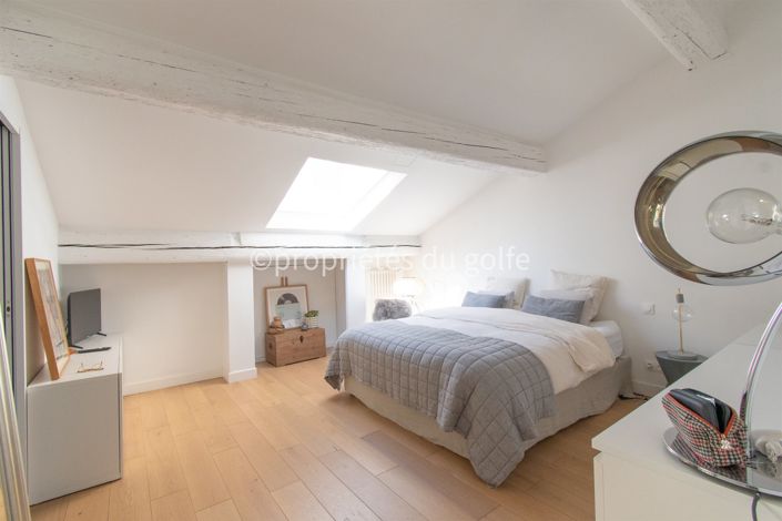 Image No.26-4 Bed House for sale