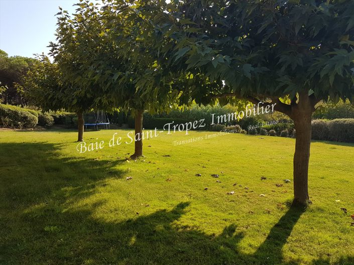 Image No.12-6 Bed House for sale