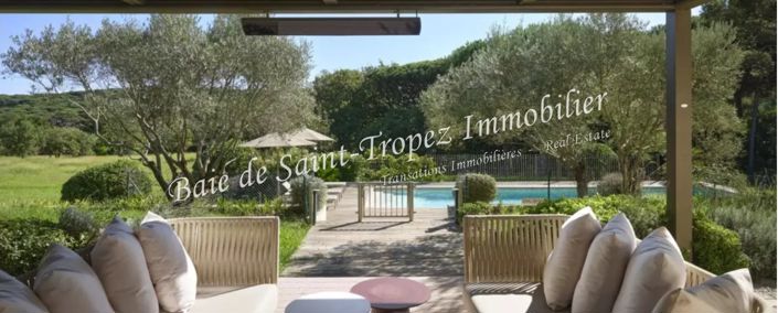 Image No.4-6 Bed House for sale