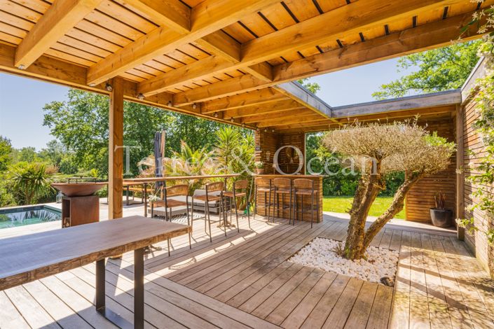 Image No.2-4 Bed House for sale