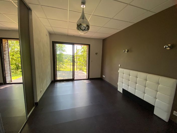 Image No.8-3 Bed House for sale