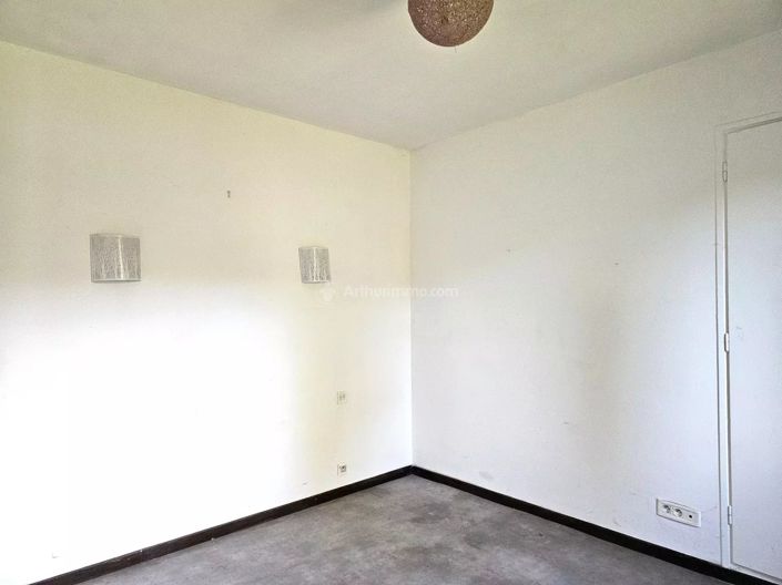 Image No.4-1 Bed House for sale