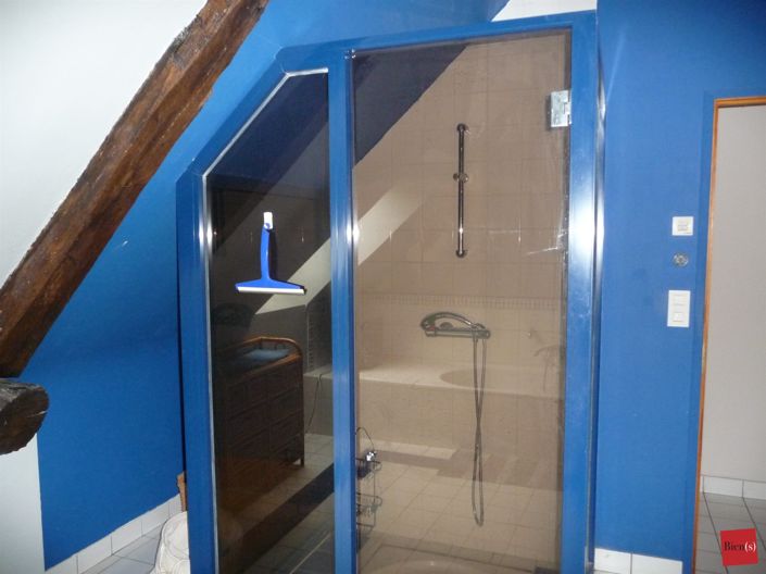 Image No.28-4 Bed Property for sale