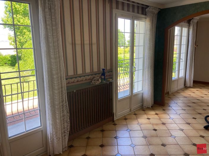 Image No.12-4 Bed House for sale