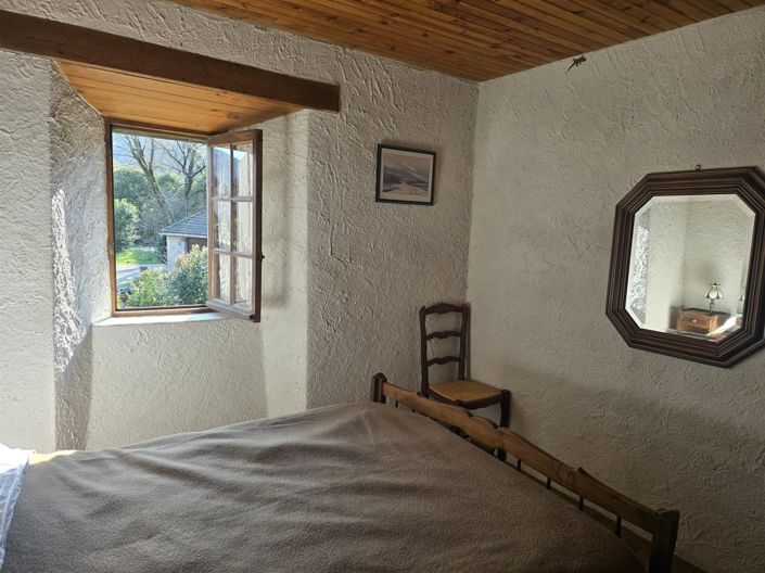 Image No.6-3 Bed House for sale