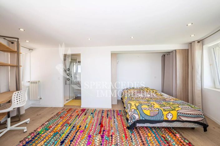 Image No.15-5 Bed House for sale