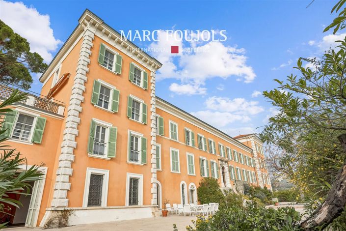 Image No.6-10 Bed House for sale