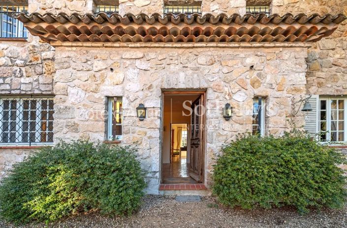 Image No.3-Maison de 8 chambres à vendre à Châteauneuf-Grasse