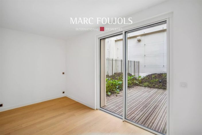 Image No.10-3 Bed Apartment for sale