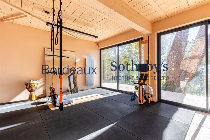 Image No.15-5 Bed House for sale