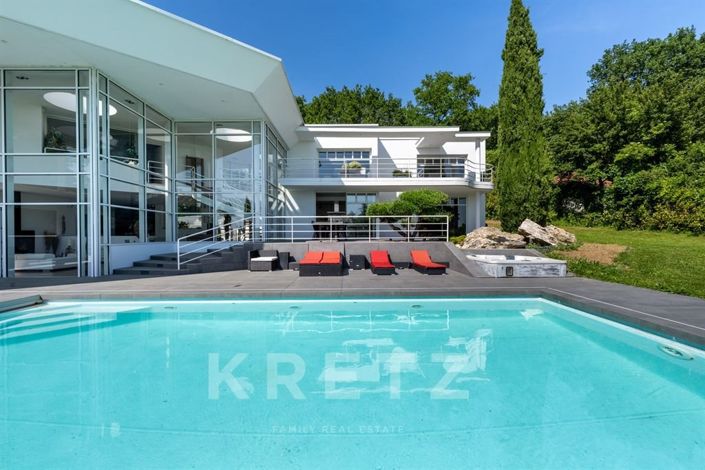 Image No.15-6 Bed House for sale