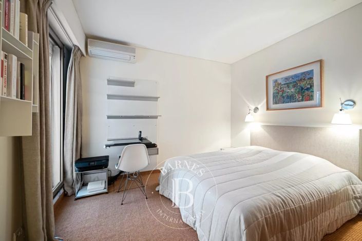 Image No.12-3 Bed Apartment for sale