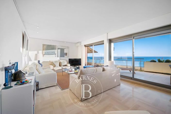 Image No.6-3 Bed Apartment for sale