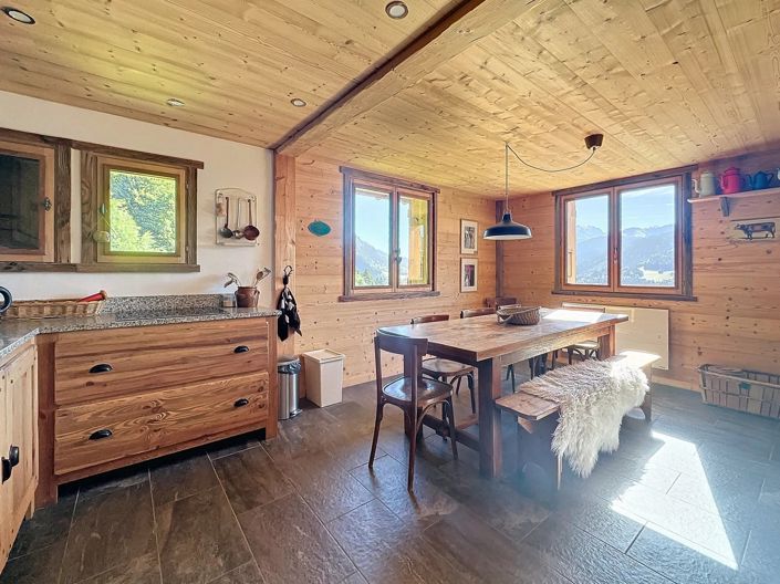 Image No.10-5 Bed House for sale