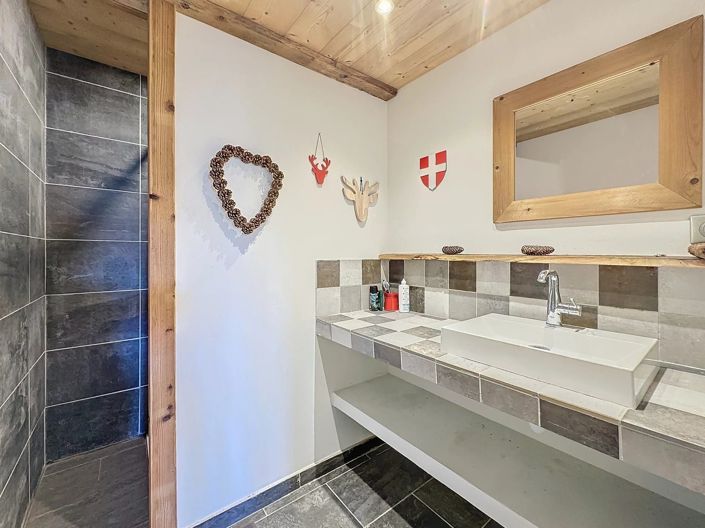 Image No.23-5 Bed House for sale