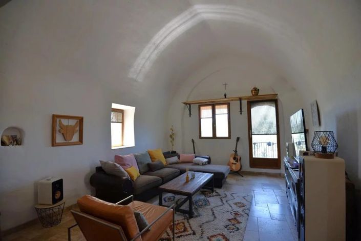 Image No.6-3 Bed House for sale