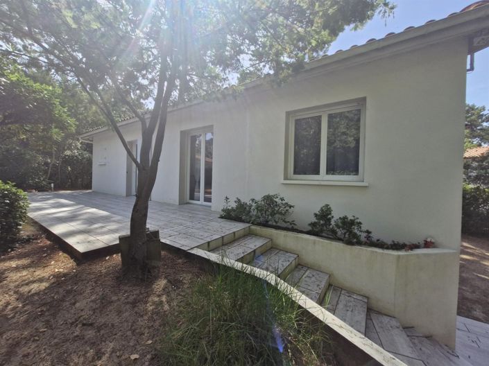 Image No.16-3 Bed House for sale