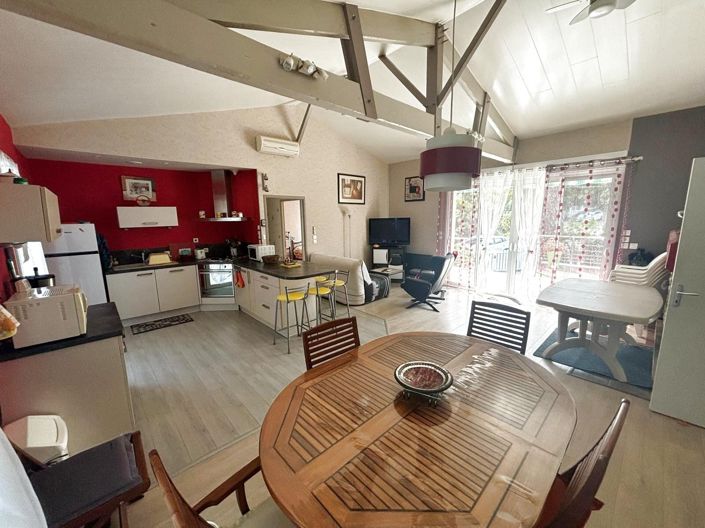 Image No.2-3 Bed House for sale