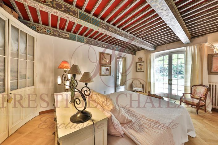 Image No.10-5 Bed House for sale