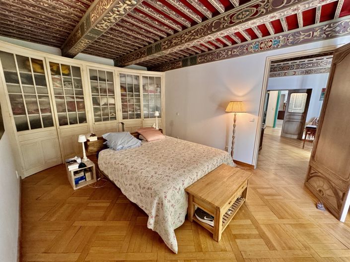 Image No.16-5 Bed House for sale