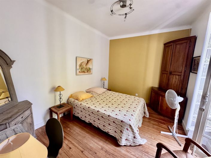 Image No.23-5 Bed House for sale