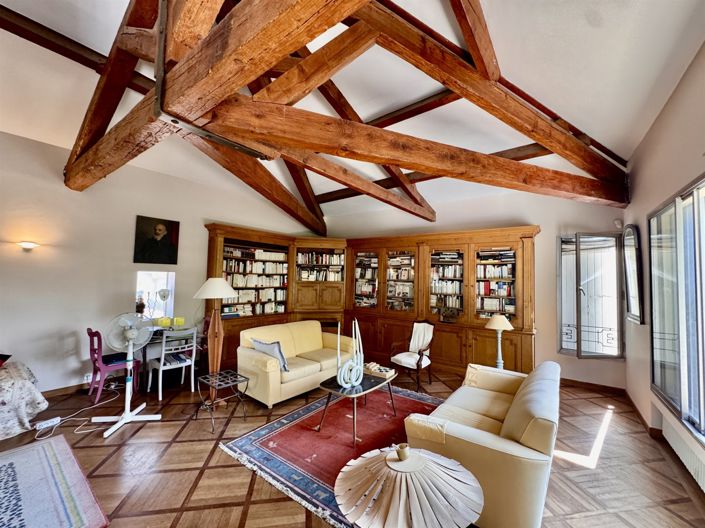 Image No.28-5 Bed House for sale