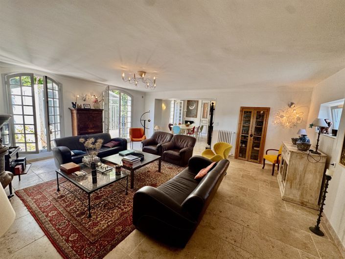 Image No.5-5 Bed House for sale
