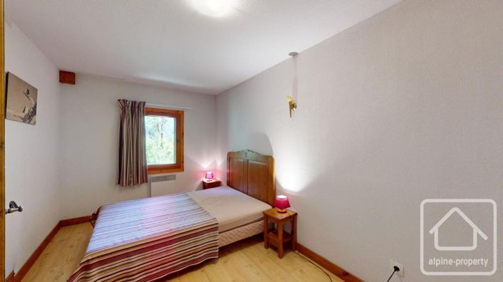 Image No.10-2 Bed Apartment for sale