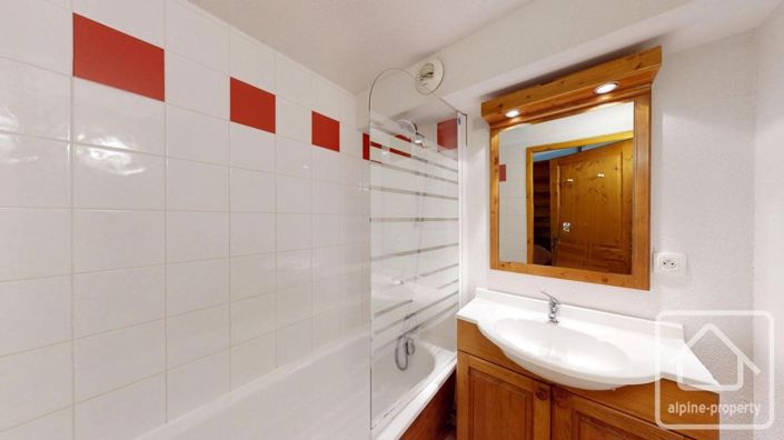 Image No.12-2 Bed Apartment for sale