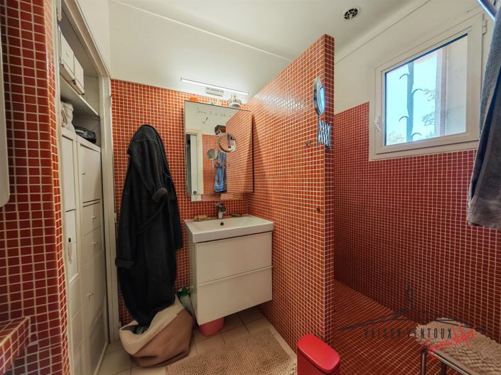 Image No.16-4 Bed House for sale