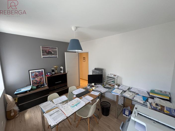 Image No.20-4 Bed House for sale
